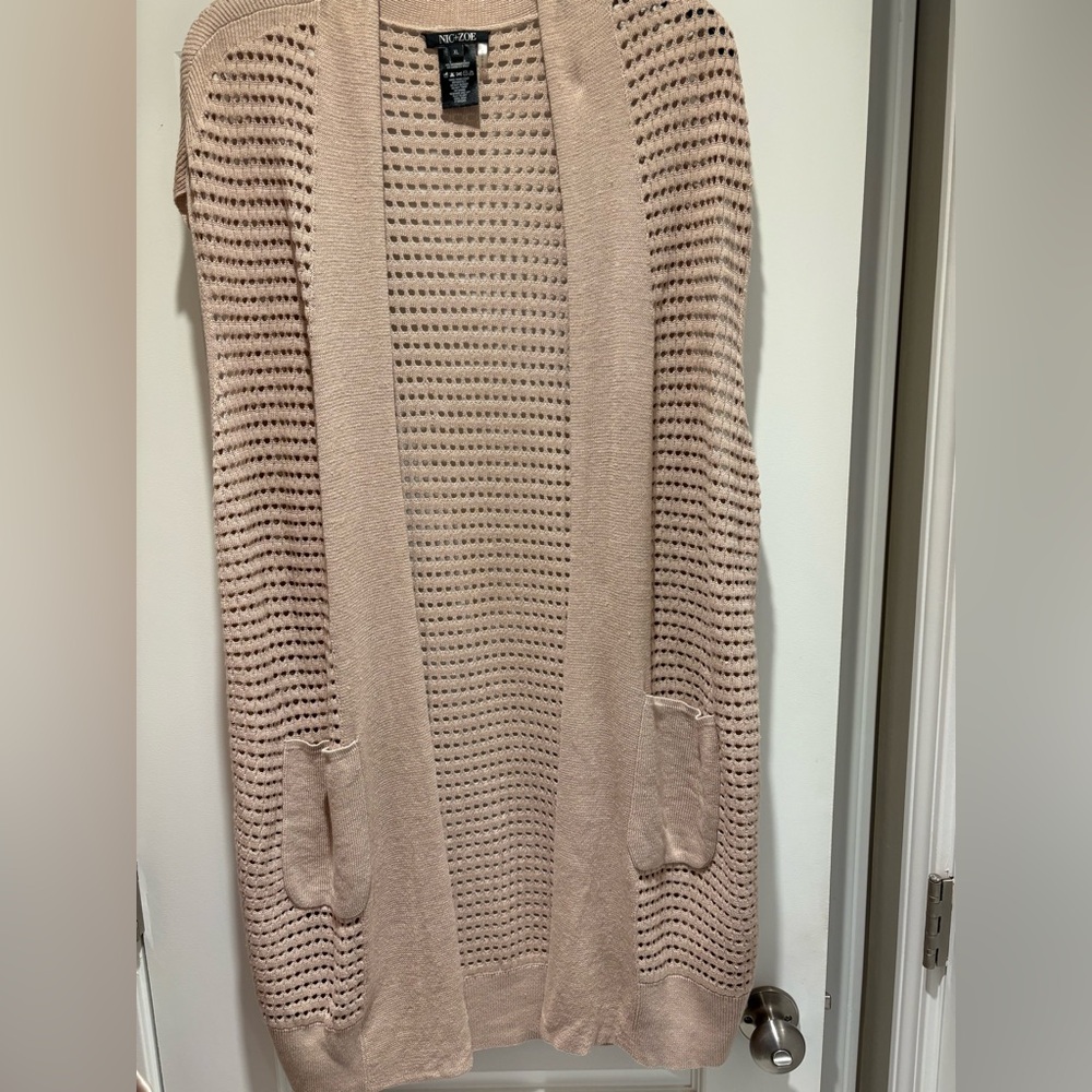 NIC+ZOE Open-Knit Sleeveless Cardigan Vest in Light Taupe